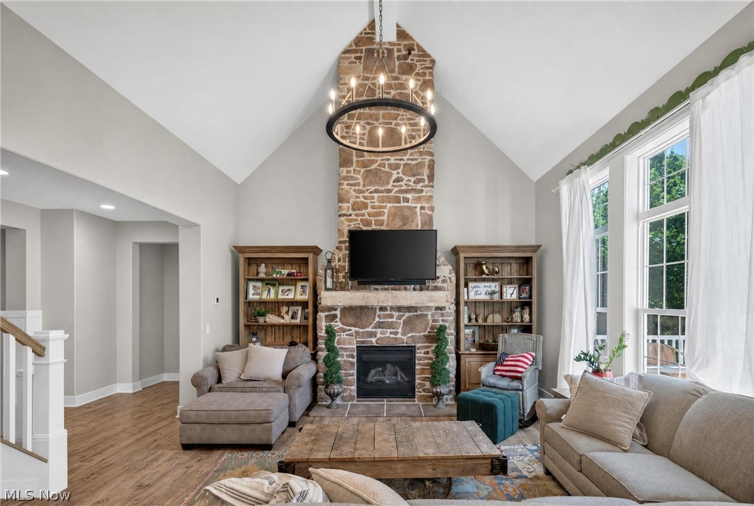 25601 Ridge Road East Rochester OH 44625