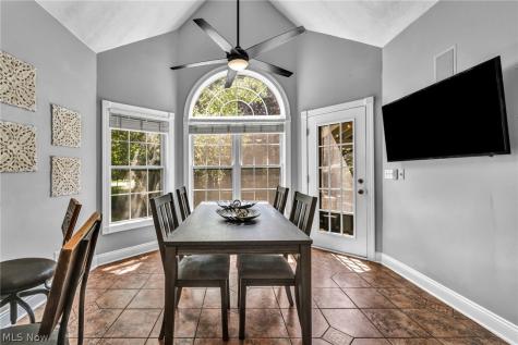 22131 Yarrow Trail Strongsville OH 44149