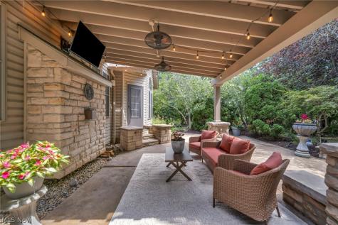 22131 Yarrow Trail Strongsville OH 44149