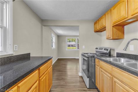 2855 Lincoln Street Lorain OH 44052