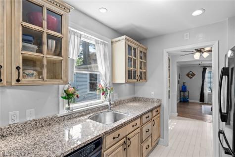 26707 Normandy Road Bay Village OH 44140
