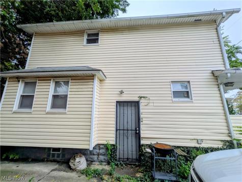 3659 E 104th Street Cleveland OH 44105