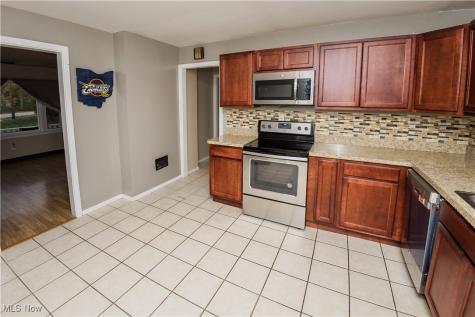 2995 Stoney Ridge Road Avon OH 44011