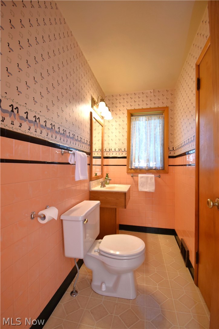 512 Center Street Hubbard OH 44425