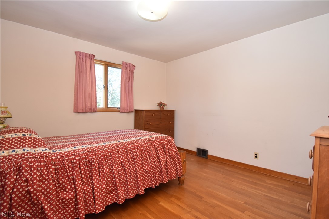 512 Center Street Hubbard OH 44425