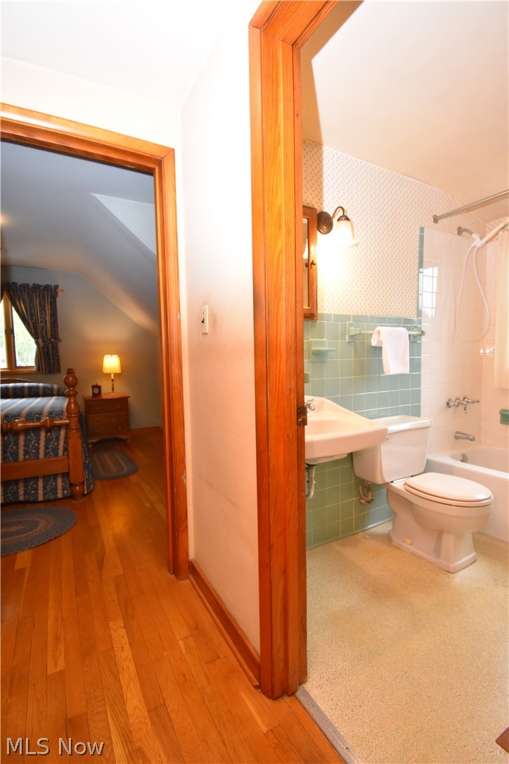 512 Center Street Hubbard OH 44425