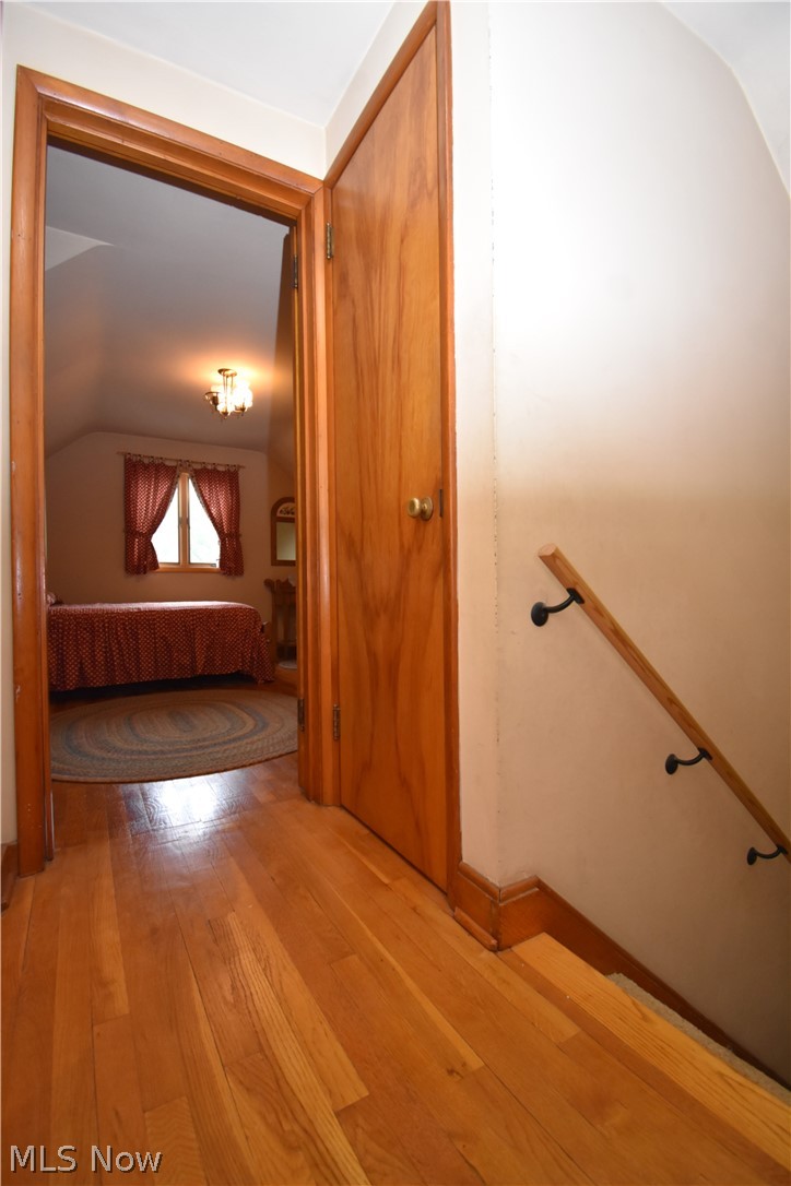 512 Center Street Hubbard OH 44425