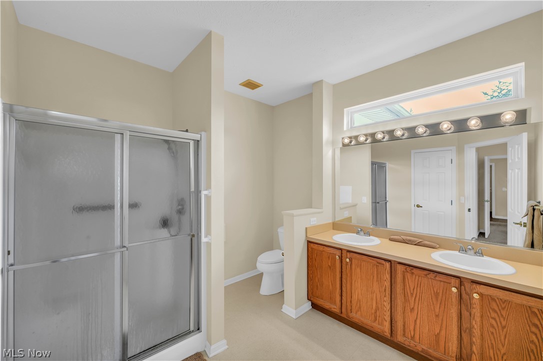 10400 E Ravine View Court North Royalton OH 44133