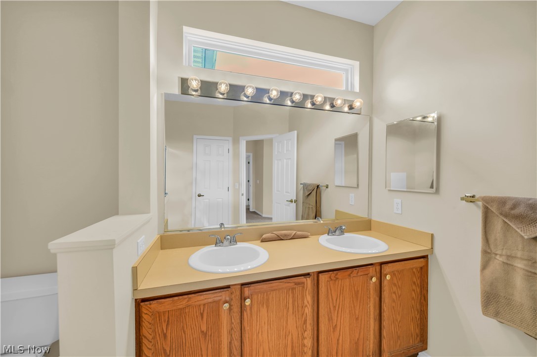 10400 E Ravine View Court North Royalton OH 44133