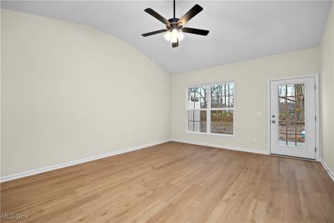 208 Alexander Drive Elyria OH 44035