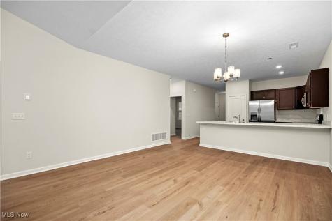 208 Alexander Drive Elyria OH 44035