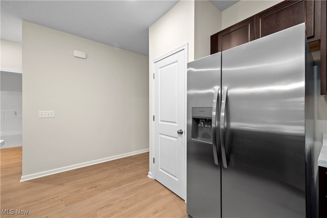 208 Alexander Drive Elyria OH 44035