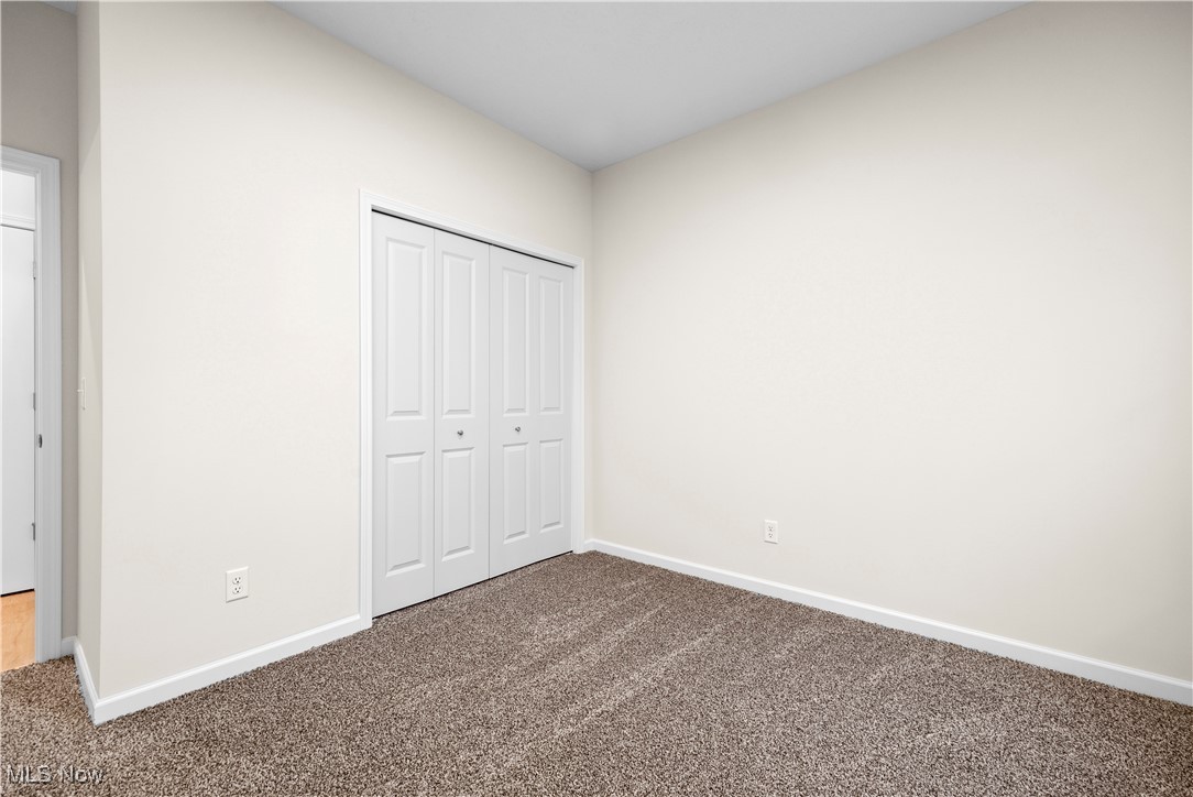 208 Alexander Drive Elyria OH 44035