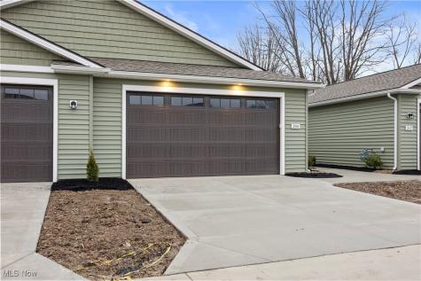 208 Alexander Drive Elyria OH 44035