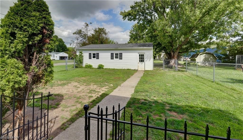 496 W Indiana Avenue Sebring OH 44672