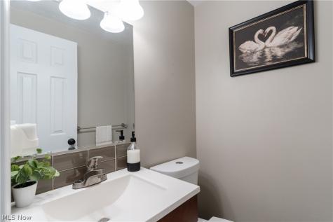 15628 Creekwood Lane Strongsville OH 44136