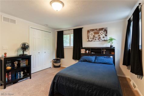15628 Creekwood Lane Strongsville OH 44136