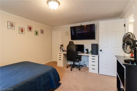 15628 Creekwood Lane Strongsville OH 44136