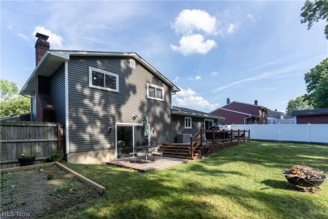 15628 Creekwood Lane Strongsville OH 44136