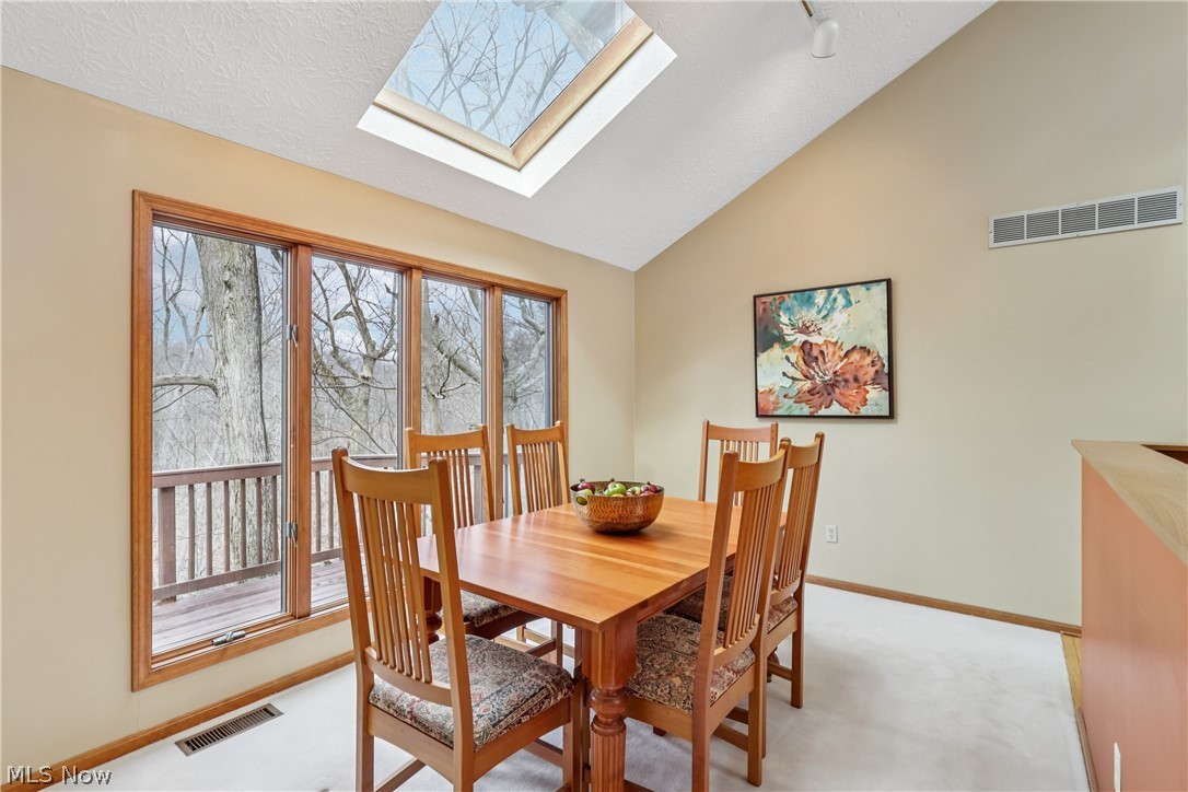 8442 Settlers Passage Brecksville OH 44141