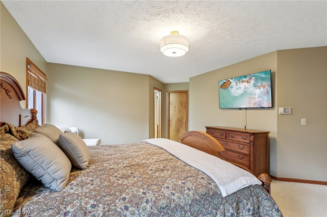 8442 Settlers Passage Brecksville OH 44141