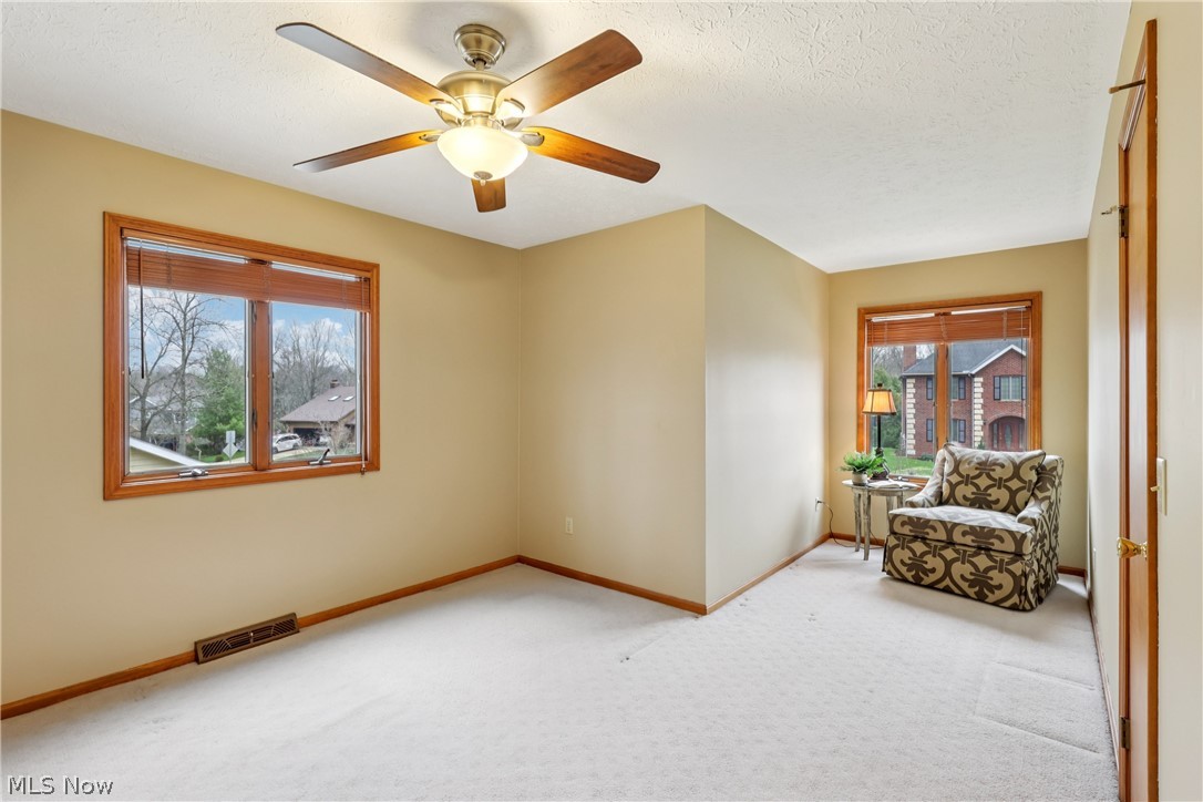 8442 Settlers Passage Brecksville OH 44141