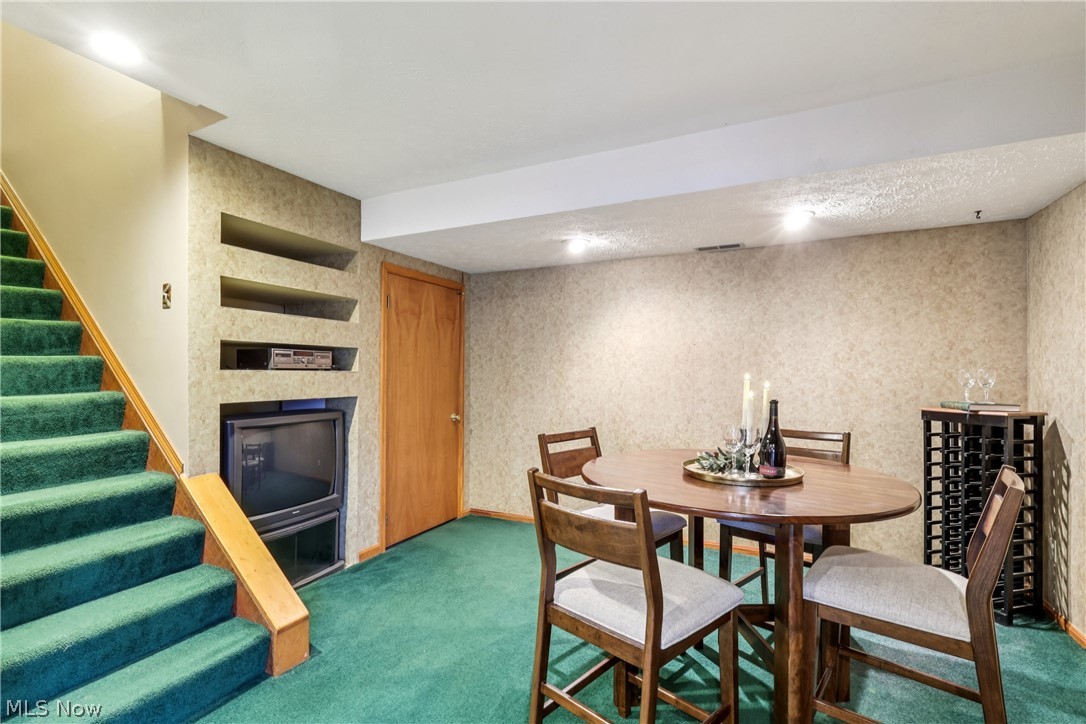 8442 Settlers Passage Brecksville OH 44141