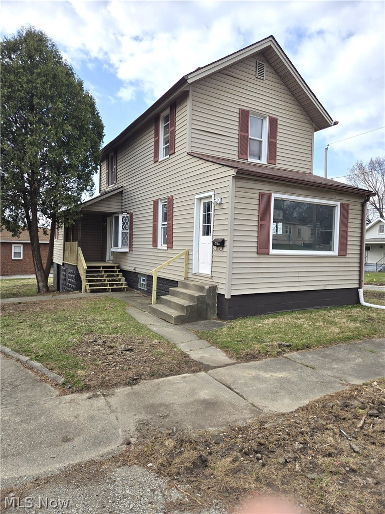 14 N Lorain Avenue N Girard OH 44420