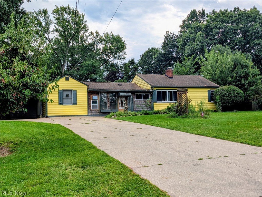 678 Shook Road Akron OH 44319