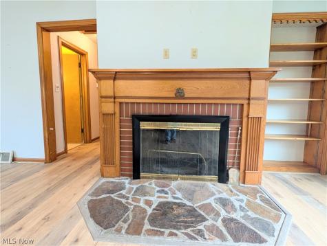 678 Shook Road Akron OH 44319