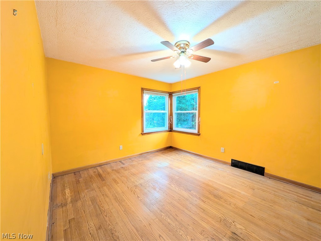 678 Shook Road Akron OH 44319