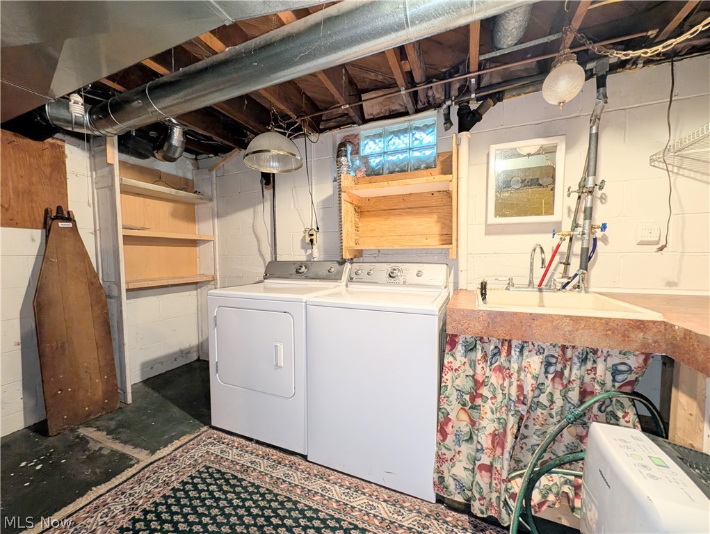 678 Shook Road Akron OH 44319