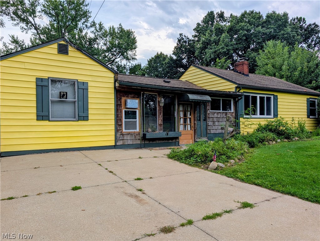 678 Shook Road Akron OH 44319