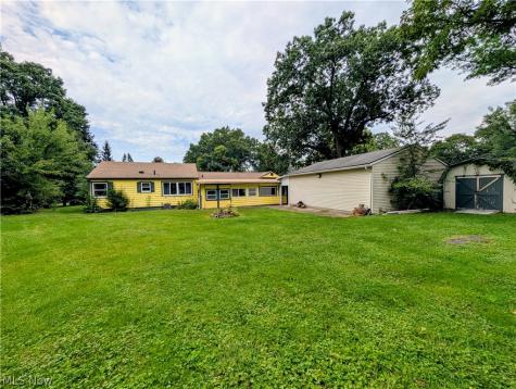 678 Shook Road Akron OH 44319