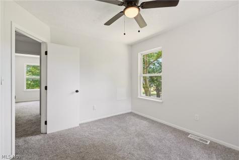 621 E 115th Street Cleveland OH 44108