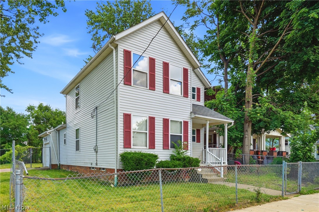 621 E 115th Street Cleveland OH 44108
