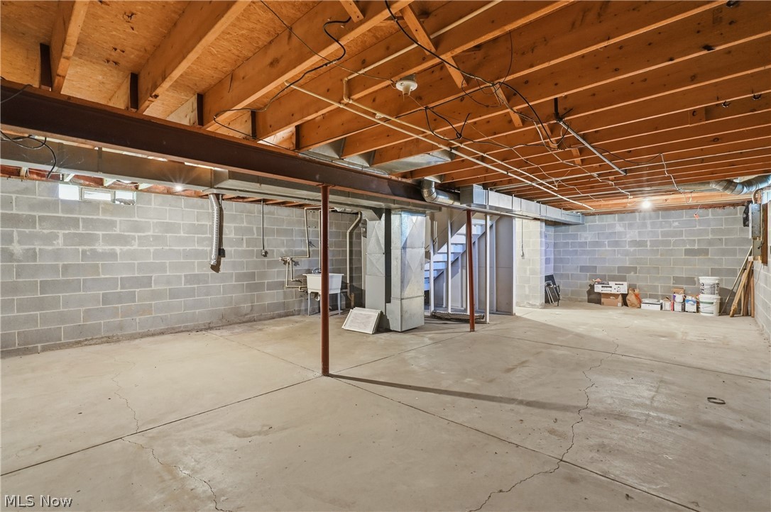 621 E 115th Street Cleveland OH 44108