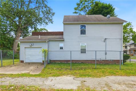 621 E 115th Street Cleveland OH 44108