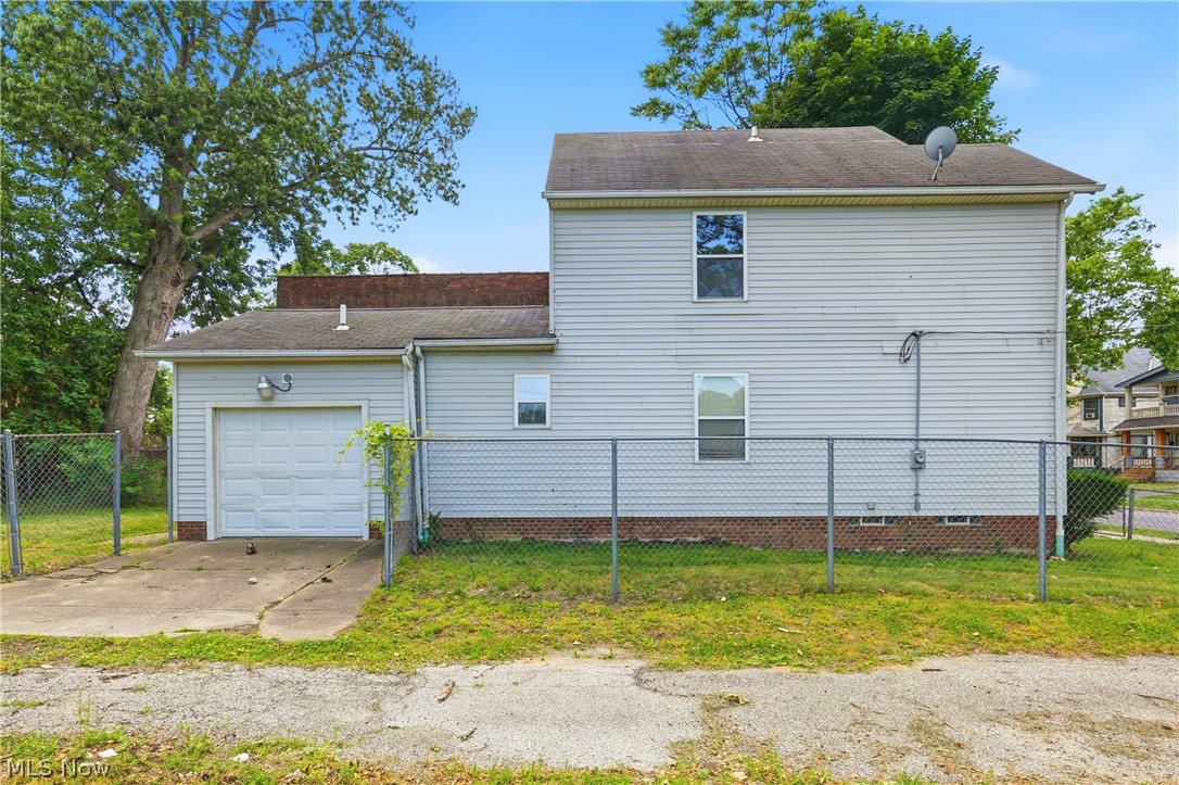 621 E 115th Street Cleveland OH 44108