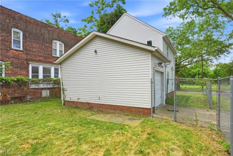 621 E 115th Street Cleveland OH 44108