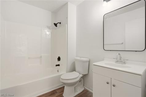 621 E 115th Street Cleveland OH 44108