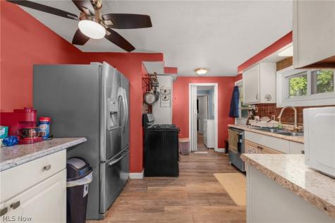 2011 Summers Avenue Streetsboro OH 44241