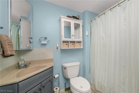 2011 Summers Avenue Streetsboro OH 44241