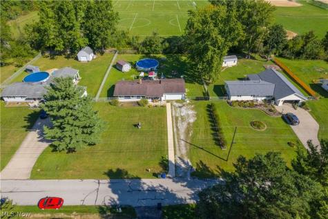 2011 Summers Avenue Streetsboro OH 44241