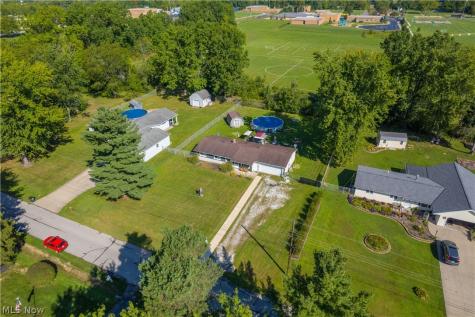 2011 Summers Avenue Streetsboro OH 44241