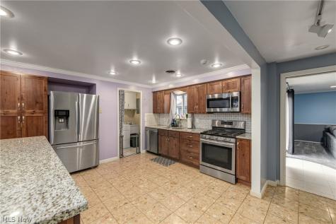 5785 Deborah Drive North Ridgeville OH 44039
