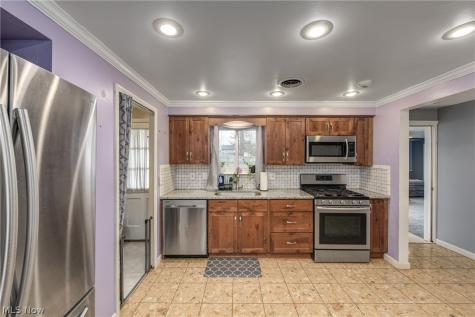 5785 Deborah Drive North Ridgeville OH 44039