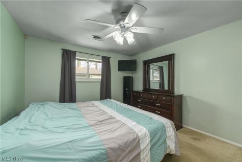5785 Deborah Drive North Ridgeville OH 44039