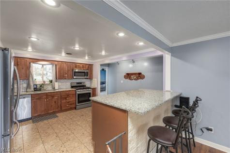 5785 Deborah Drive North Ridgeville OH 44039