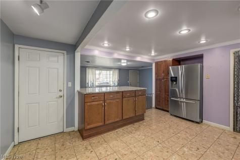 5785 Deborah Drive North Ridgeville OH 44039